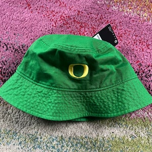 Nike Oregon Ducks bucket hat size M/L