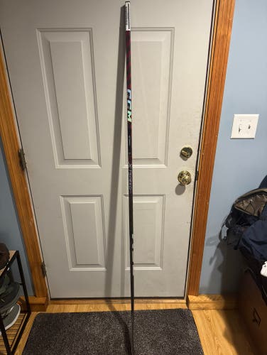 Senior Right Handed P92M Pro Stock JetSpeed FT5 Pro Hockey Stick