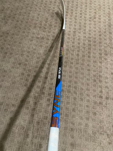 Junior Used Right Handed Bauer Nexus Sync Hockey Stick P28