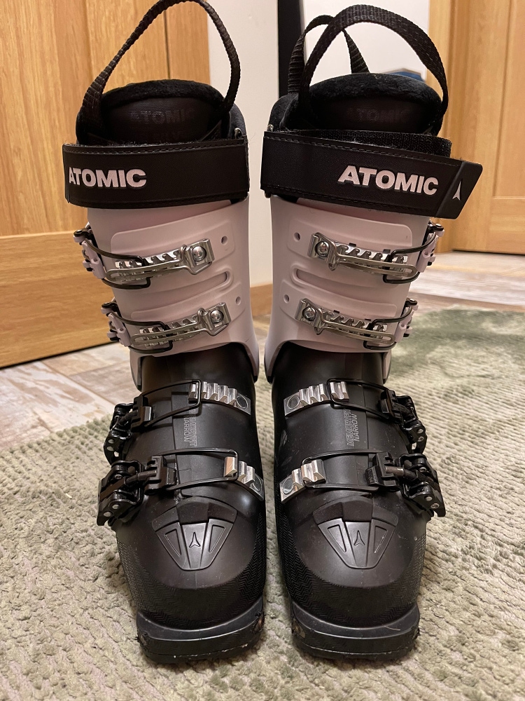 Women's Alpine/Touring Medium Flex Atomic Hawx Ultra XTD Mondo 24/24.5 Ski Boots