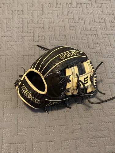 Infield 11.75" A2000 Baseball Glove