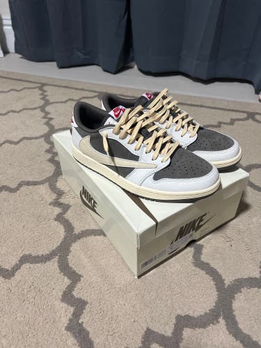 *UA* Travis Scott Reverse Mocha Low 1