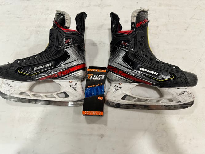 Bauer Vapor 2X Pro Hockey Skates Regular Width Size 3.5 - 2 sets of Blade Tech Runners