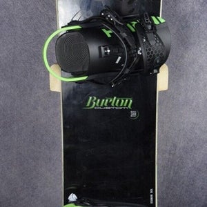 BURTON CUSTOM SNOWBOARD SIZE 135 CM WITH NEW CHANRICH M/L BINDINGS