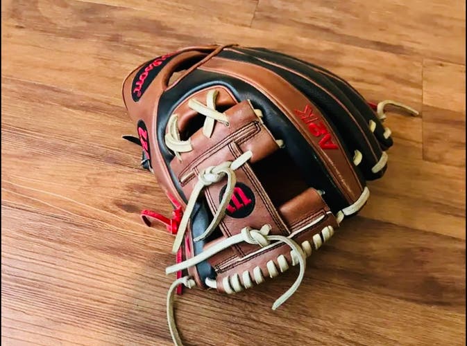 Wilson A2K DP15 Pedroia Fit SuperSkin 11.5”