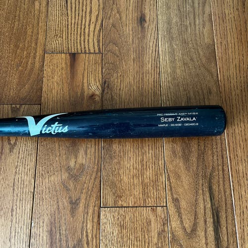 Pro Issued Victus Axe Bat Pro Reserve M18-X 33.5/32