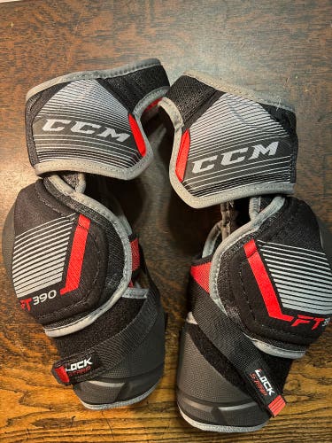 Used Extra Large CCM JetSpeed FT390 Elbow Pads
