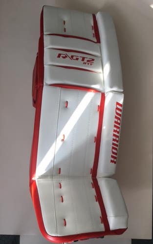 Brand New 32"+1" Warrior Ritual GT2 Classic Goalie Leg Pads White-Red Free Knee Pads included