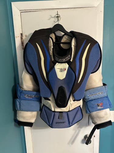 Used XL Vaughn  Velocity V7 Goalie Chest Protector