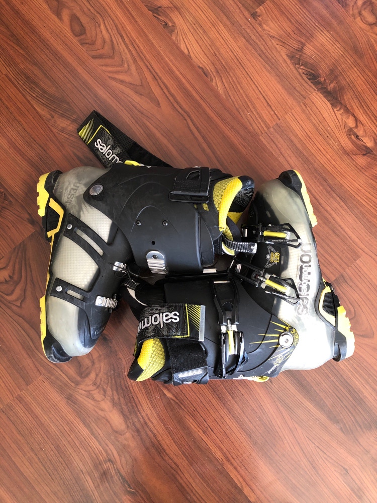 Used Salomon Quest 120 Ski Boots (Mondo 27/27.5 318mm)