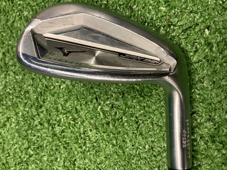Used Men's Mizuno JPX 921 Forged Right Pitching Wedge