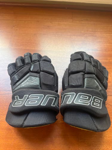Used Bauer Supreme 3s Gloves 14"