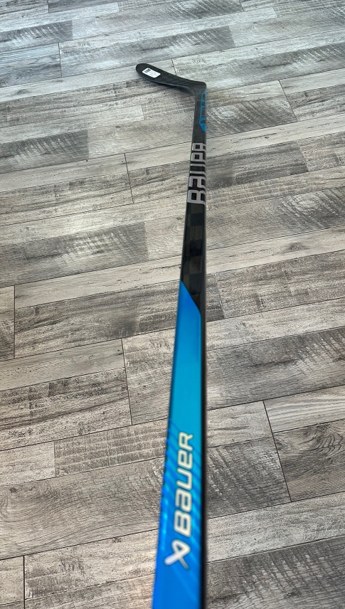 NEW! 77 Flex Left Hand P28 Nexus Sync Hockey Stick