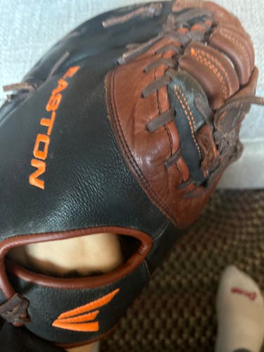 Used Easton Right Hand Throw First Base Prime Baseball Glove 11.5"