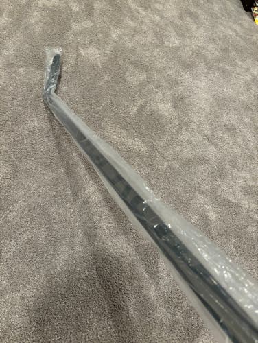 Intermediate Right Handed P88 Pro Stock Supreme UltraSonic Hockey Stick