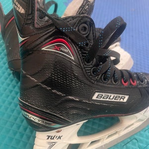 Junior Bauer Vapor X700 Hockey skates