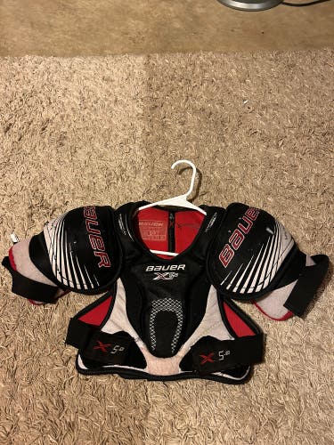 Used Small Bauer Vapor X 5.0 Shoulder Pads