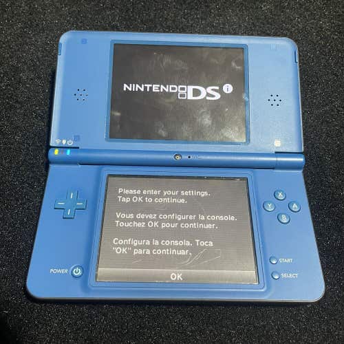 Nintendo DSi XL Handheld System - Midnight Blue UTL-001 - No Charger Or Stylus