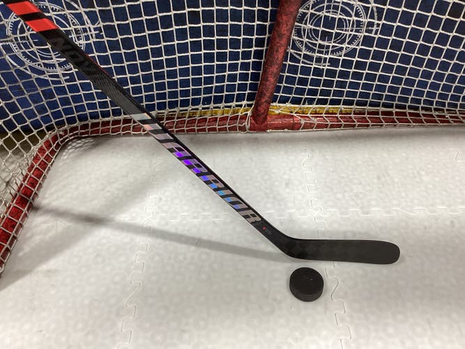 Junior New left Handed Warrior Novium Pro Hockey Stick W88-40 Flex