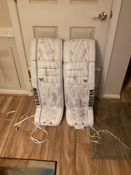 Used 34" Vaughn Velocity V6 2300 Pro Goalie Leg Pads