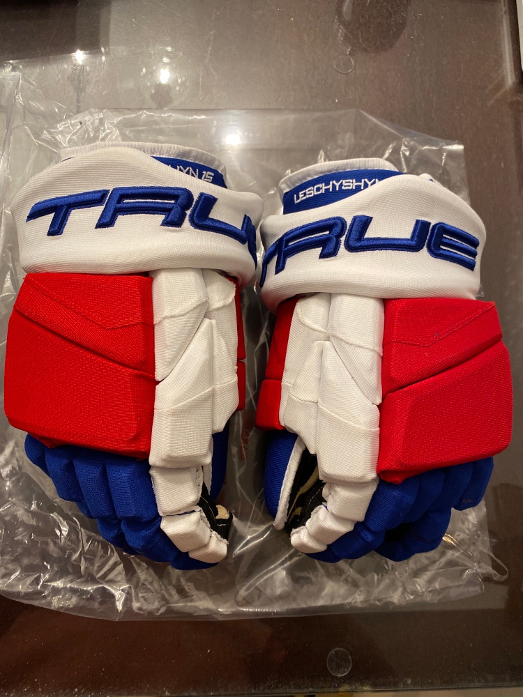 New True Catalyst 9x Gloves 14” Jake Leschyshyn