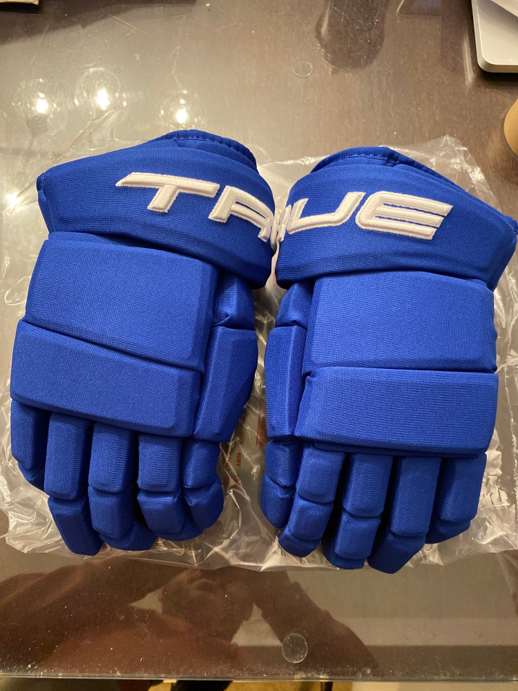 New True Pro 4-Roll Gloves 14” Vancouver Team Stock