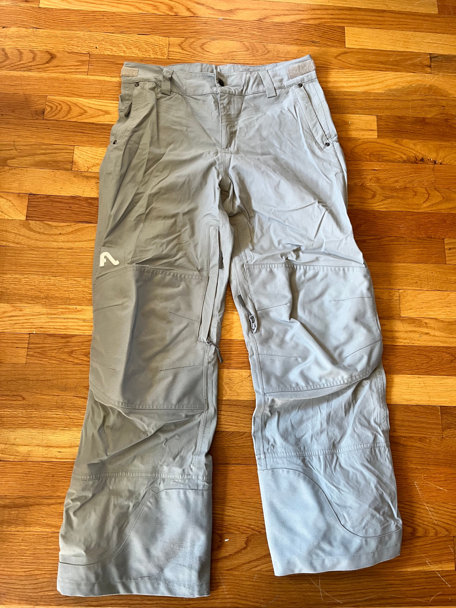 Gray Used Medium Adult Unisex Flylow Pants