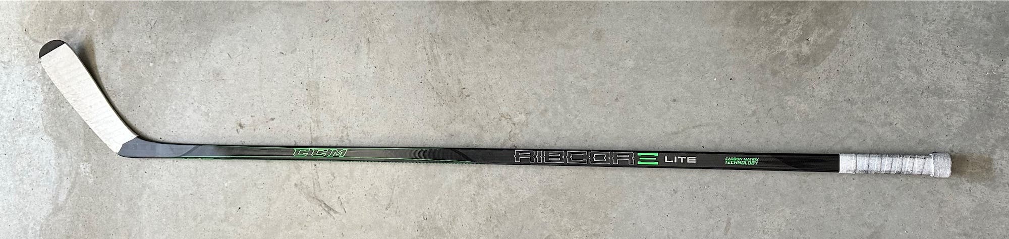 CCM Ribcor Trigger Lite Grip Senior Hockey Stick 85/P29