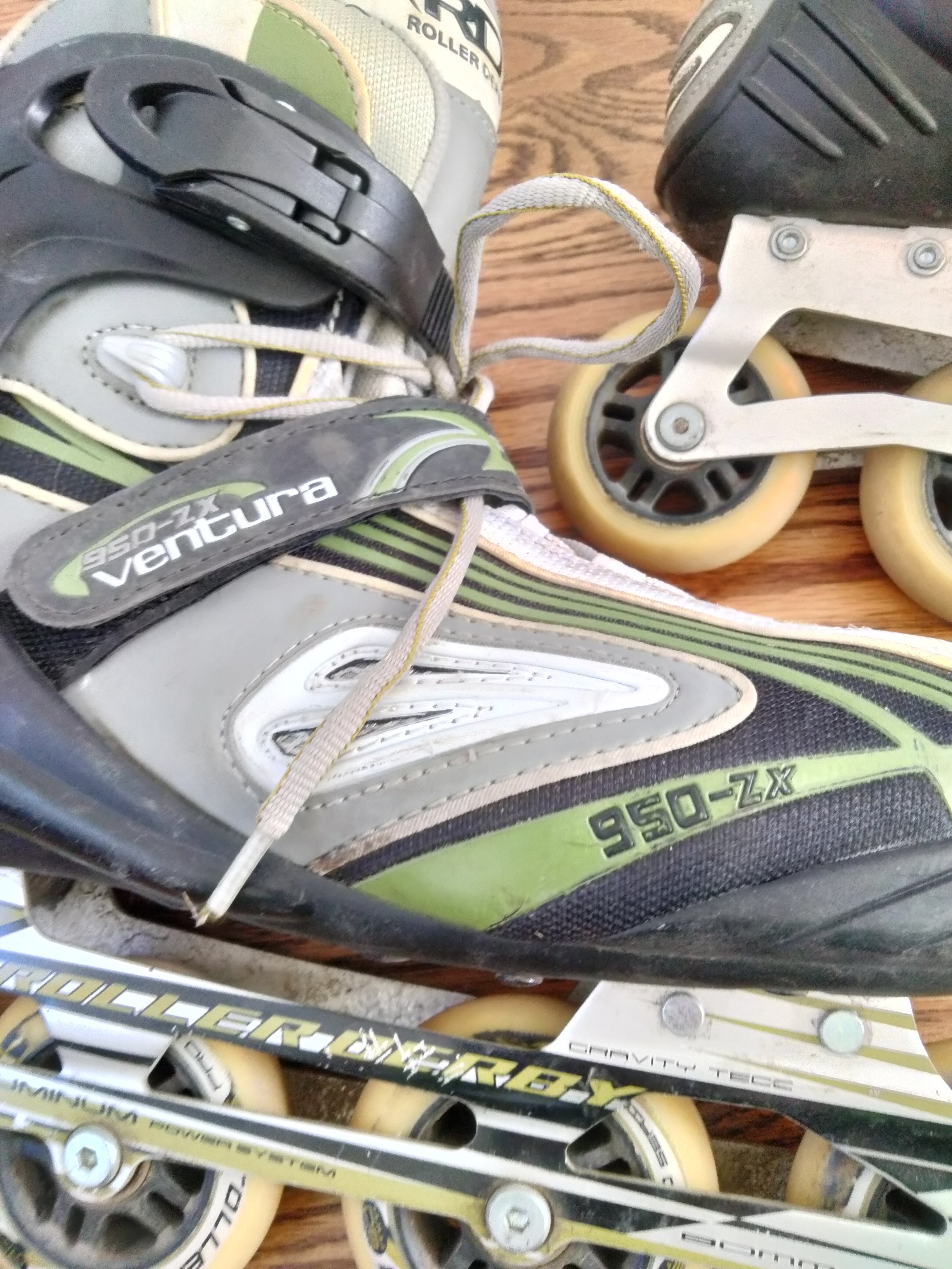 Used Rollerderby Ventura 950-ZX Inline Skates Size 9