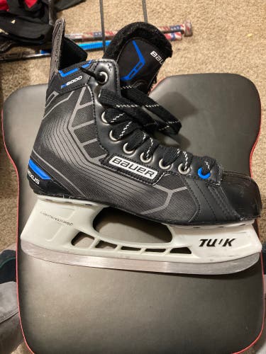 Bauer Nexus N6000 size 7.5 skates