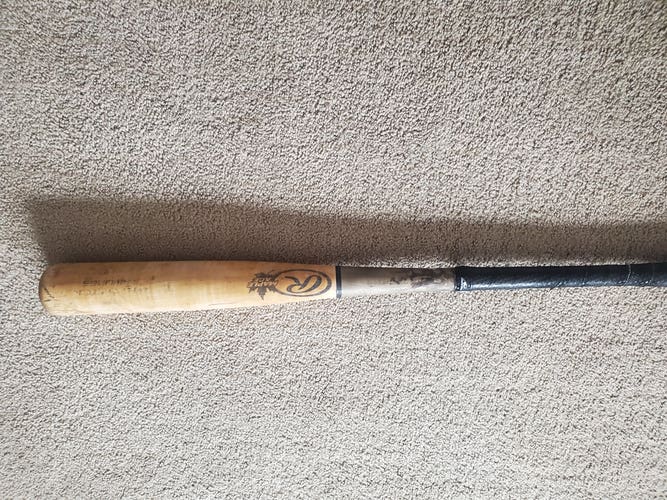 Used Rawlings Wood Big Stick Bat 32"