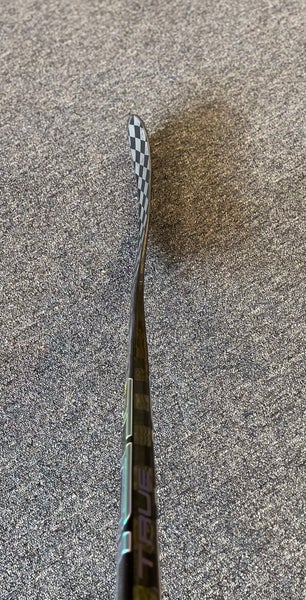 TRUE - Catalyst 7X3 75 Flex T28, Right Senior Hockey Sitck