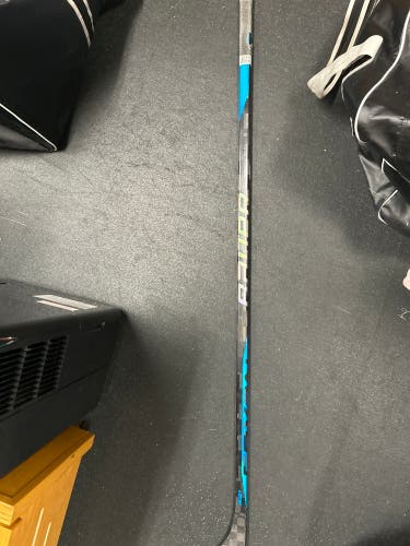 Used Right Handed P92  Nexus Sync Hockey Stick