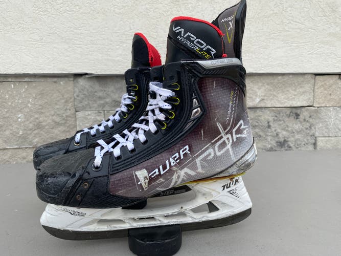 Bauer Vapor HyperLite Mens Pro Stock Size 8 Hockey Skates 4124