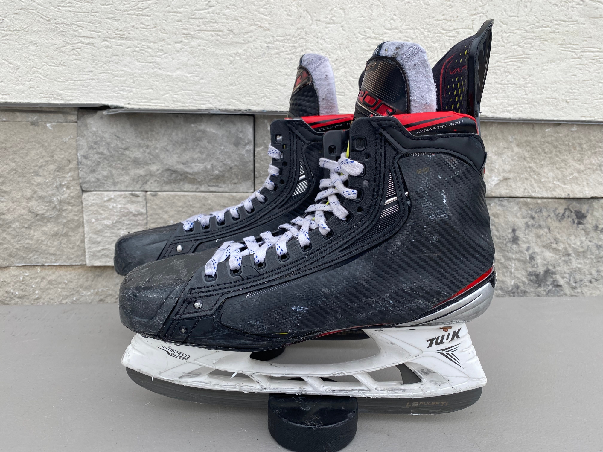 Bauer Vapor 2X PRO Mens Pro Stock Size 9.5 Hockey Skates 4121
