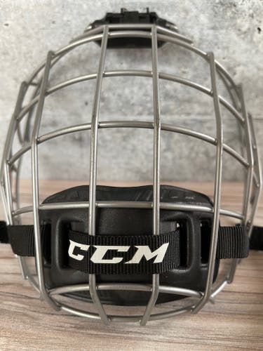 CCM FM YT Hockey Cage