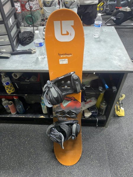 BURTON PUNCH SNOWBOARD SIZE 128 CM WITH BURTON SMALL BINDINGS