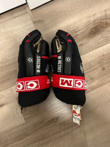 CCM Ultra 200 Hockey Gloves
