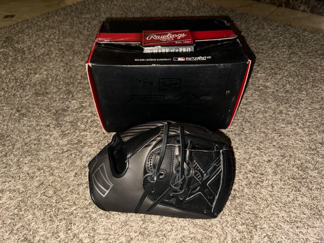 2022 Pitcher's 11.75" REV1X Baseball Glove