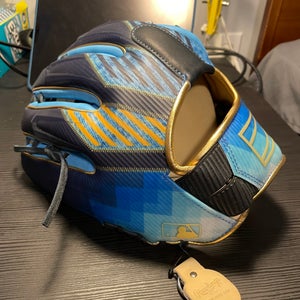 NWT 2024 Rawlings 11.5" REV1X Baseball Glove Gold/Navy