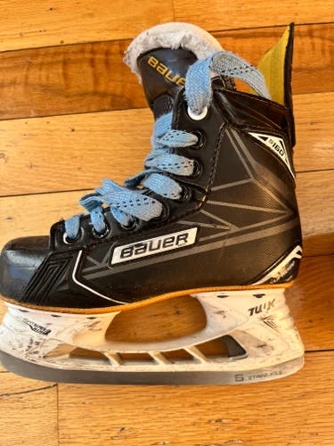 Youth Used Bauer Supreme S160 Hockey Skates Regular Width Size 1.5