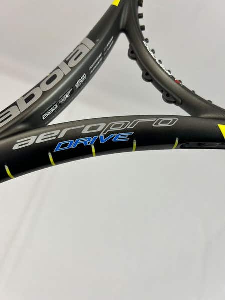 Babolat Aeropro Drive Original 4 1/4, Excellent Condition 9.5/10