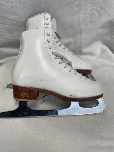 Size 4.5 Figure Skates  Used and New on SidelineSwap