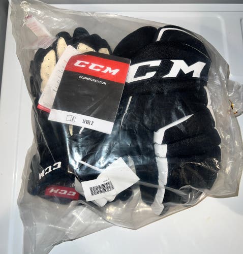 New CCM 13" Tacks 9060 Gloves