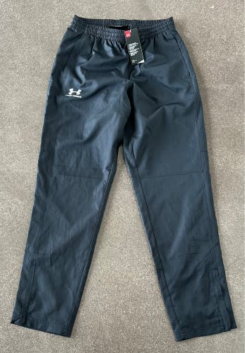 New With Tags Under Armour Men’s Size Medium Track Pants