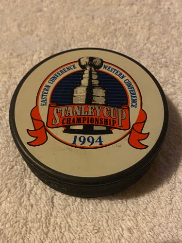 NHL 1994 Stanley Cup Championship Hockey Puck