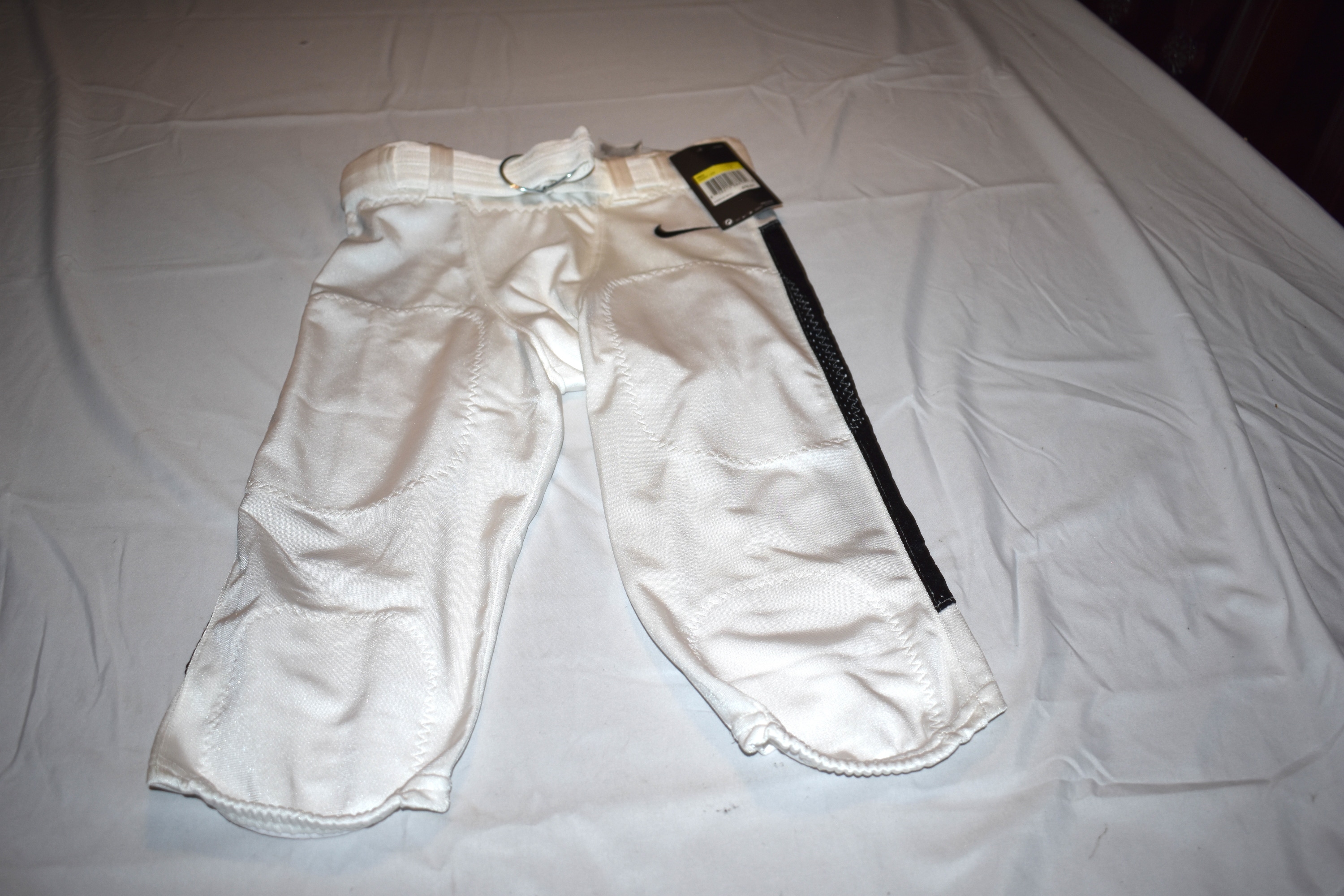 NEW - Nike Vapor Vented Performance Football Pants, White/Black, Small - NWT