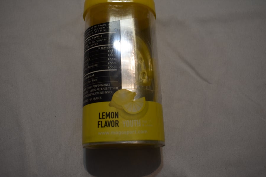 NEW - MOGO Performance Series Latex Free Flavored Youth Mouthguard, Lemon