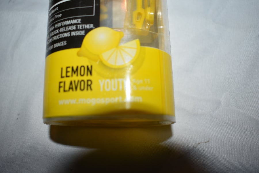 NEW - MOGO Performance Series Latex Free Flavored Youth Mouthguard, Lemon
