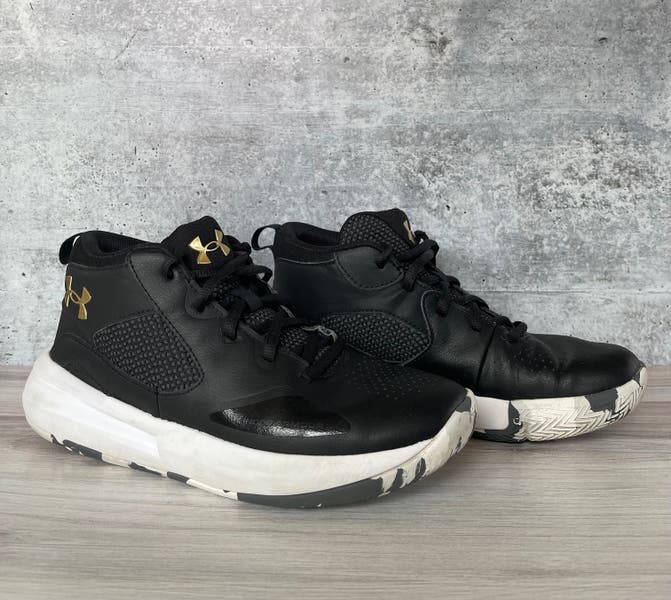Under Armour Lockdown 5 Basketball Shoes (6Y) | SidelineSwap  display picture 1